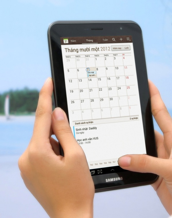 Giới trẻ năng động cùng Galaxy Tab 2 2