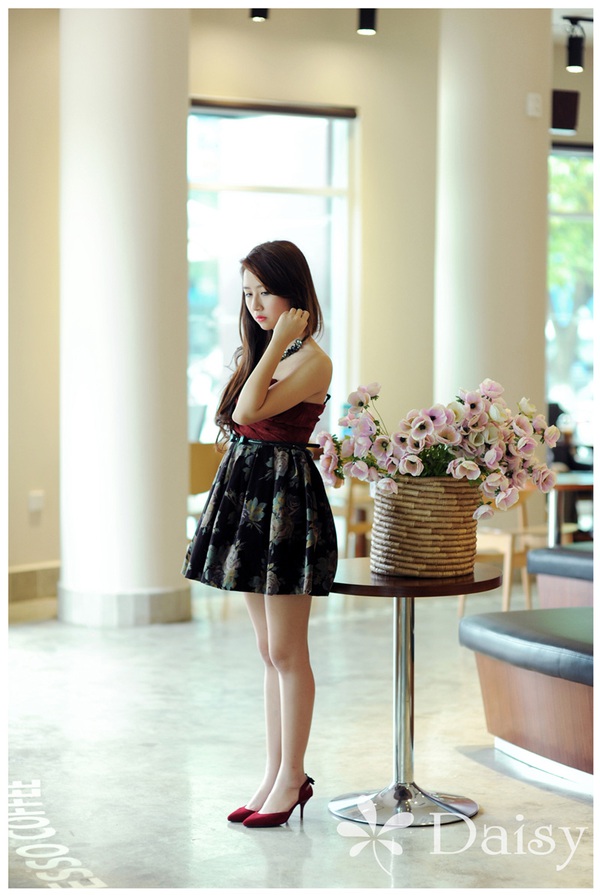 C&ugrave;ng &ldquo;Daisy&rdquo; đ&oacute;n h&egrave; với Style cổ điển 3