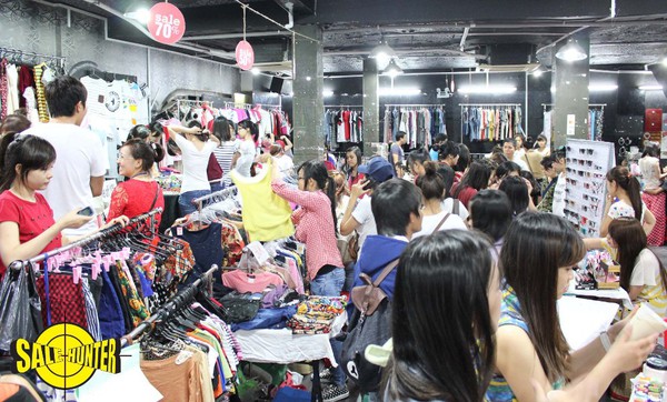 Shopping chơi lễ cùng phiên chợ Sale Hunter 2