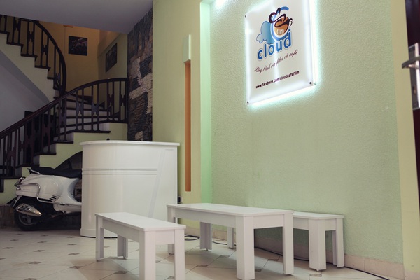 Cloud cafe - Một g&oacute;c film nhỏ giữa ḷ&ograve;ng H&agrave; Nội 1