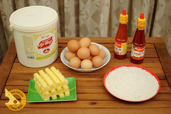 C&ugrave;ng Chi Pu thưởng thức Tr&agrave; chanh nguy&ecirc;n chất,  phomai que ch&acirc;u &Acirc;u 1