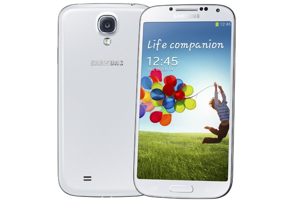 H&agrave; Hồ chụp ảnh &ldquo;tự sướng&rdquo; l&uacute;c tập luyện cho đ&ecirc;m ra mắt Galaxy S4 11