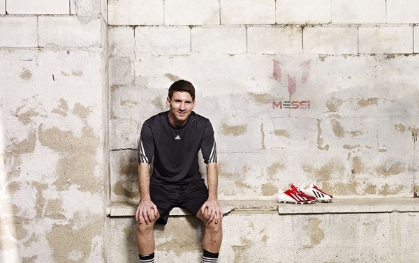 Lionel Messi - Thiên tài và những bộ sưu tập 1 Lionel Messi - Thiên tài và những bộ sưu tập 1