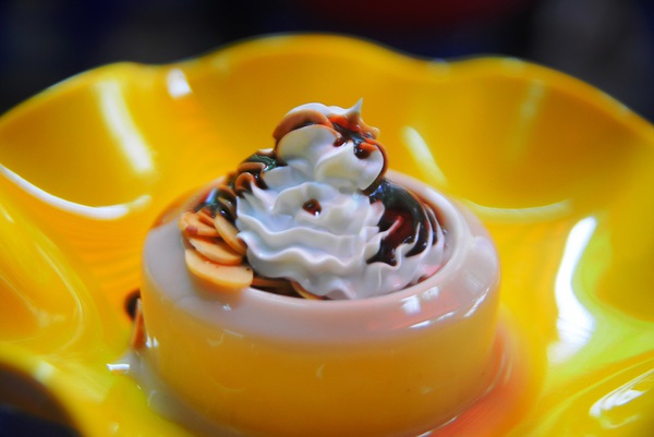 Món Ý "sang chảnh" Panna Cotta đã xuất hiện trên vỉa hè Hà Nội 1