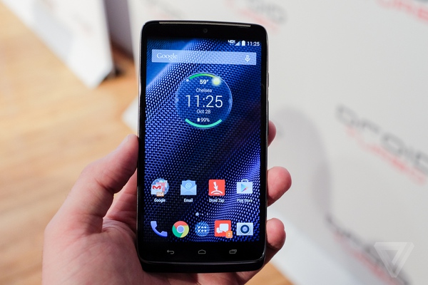 DROID Turbo: "Quái vật" phần cứng mới đến từ Motorola 6