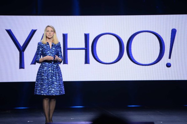 Ngắm phong cách sành điệu của "nữ tướng" Yahoo! 5