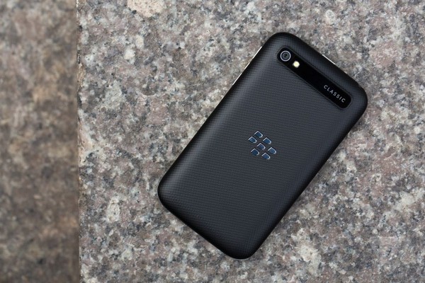 BlackBerry tìm lại hào quang quá khứ bằng smartphone... kiểu cổ 2