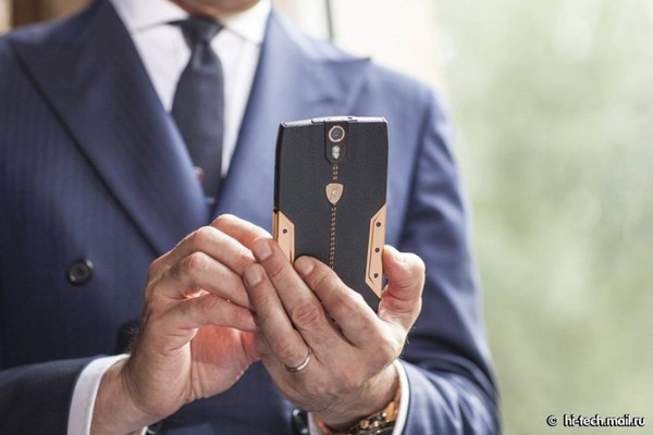 Ngắm smartphone "Lamborghini" siêu sang có giá hơn 127 triệu đồng 5