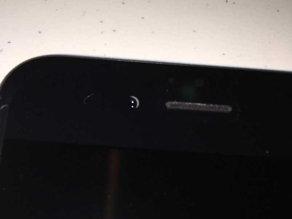 iPhone 6 tiếp tục... "đen đủi" với lỗi camera trước 3