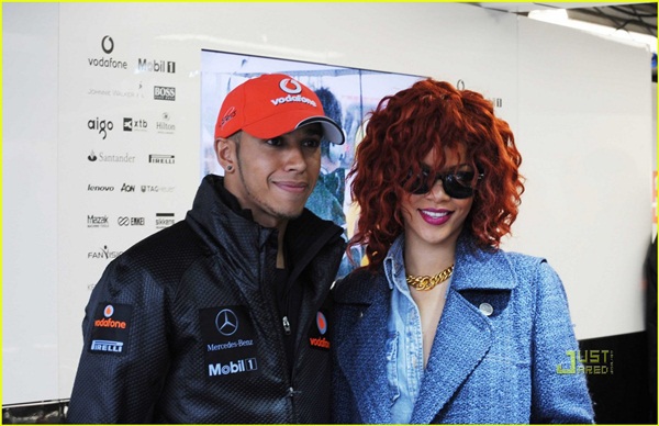 Rihanna bị nghi hẹn hò với siêu sao F1 Hamilton 1