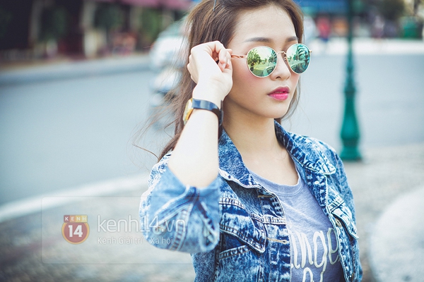 Khả Ngân "biến hóa" năng động cùng denim ngày hè 3