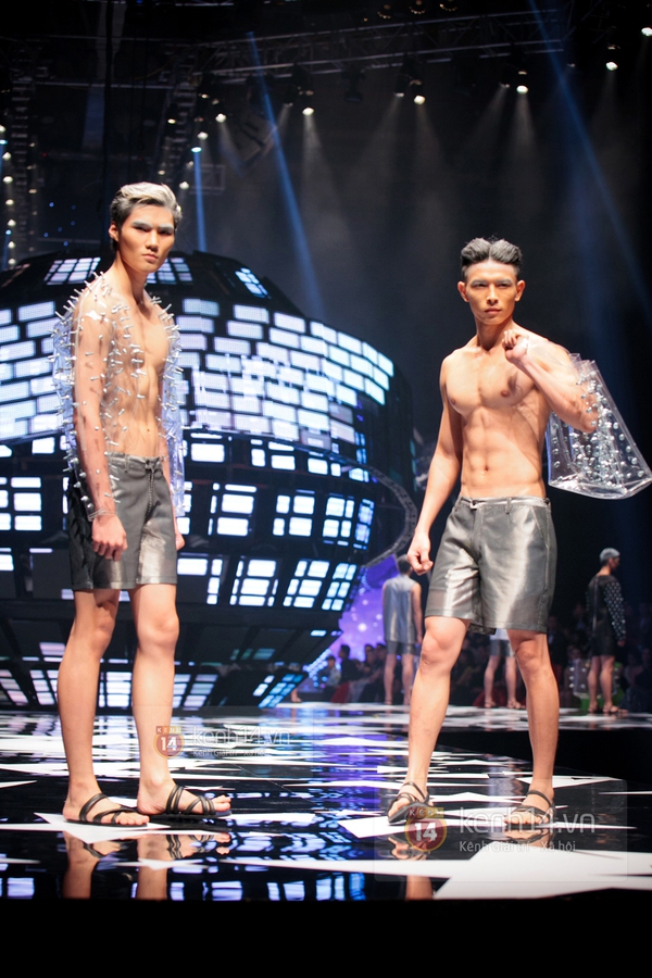 Đ&ecirc;m hội ch&acirc;n d&agrave;i 8: "Nghi&ecirc;m t&uacute;c" qu&aacute; h&oacute;a nhạt! 17