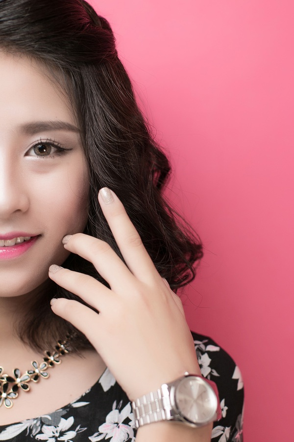 Xinh xắn tự nhi&ecirc;n với c&aacute;ch make up "mắt ướt, m&ocirc;i mọng" 4