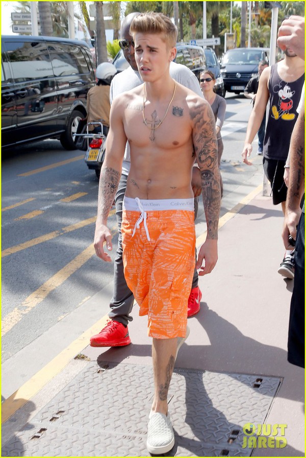 Justin Bieber muốn "cặp kè" với tất cả người mẫu Victoria's Secret 9