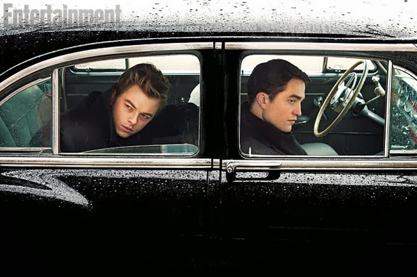 Robert Pattinson khốn khổ vì bạn diễn 4 chân 7