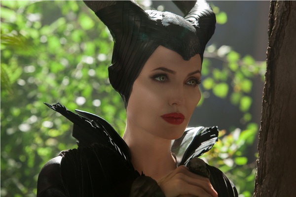 Bí mật trong quá trình tạo ra vẻ đáng sợ của Maleficent 5