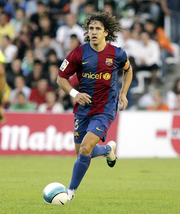 10 khoảnh khắc đáng nhớ nhất trong sự nghiệp Carles Puyol 4