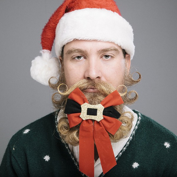 12 kiểu râu Giáng sinh "không thể dị hơn được nữa" cho các chàng 9