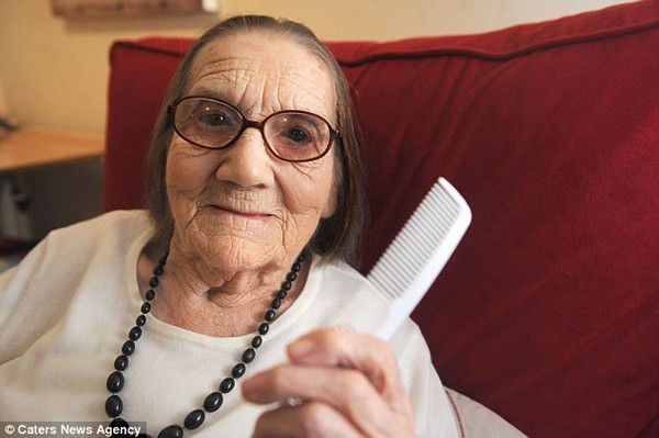 Cụ bà 104 tuổi mà mái tóc vẫn chưa bạc 2
