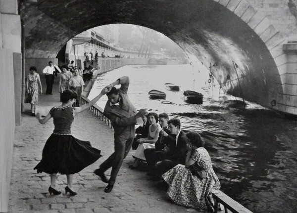 Yêu ở Paris với Paul Almasy 2