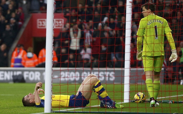 Southampton 2-0 Arsenal: Cuộc sống không chỉ có màu hồng 1