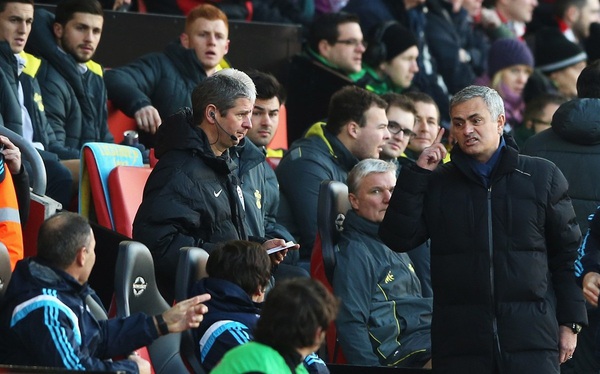 Jose Mourinho: "Có chiến dịch chống lại Chelsea" 2