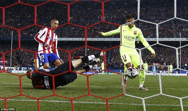 Barcelona hạ Atletico trong trận đấu hỗn loạn với 2 thẻ đỏ, 9 thẻ v&agrave;ng 2