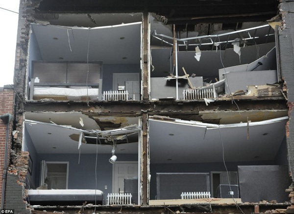 50 người chết trong “thảm họa bão” Sandy  21