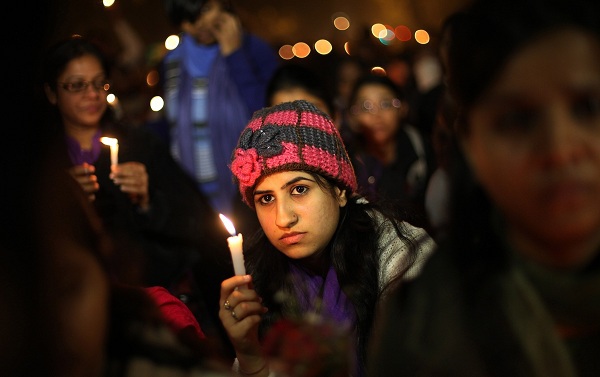 Người Ấn Độ đau xót tưởng niệm nạn nhân vụ cưỡng hiếp tập thể 13