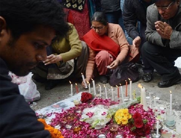 Người Ấn Độ đau xót tưởng niệm nạn nhân vụ cưỡng hiếp tập thể 6