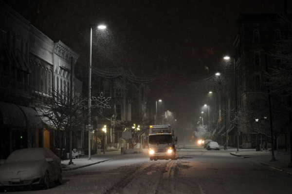 Mỹ: 16 người thiệt mạng do lạnh và bão tuyết  1
