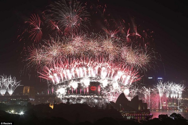 Pháo hoa rực sáng quanh thế giới chào đón năm mới 20