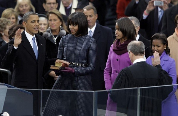 Tổng thống Obama nói vấp khi tuyên thệ 2