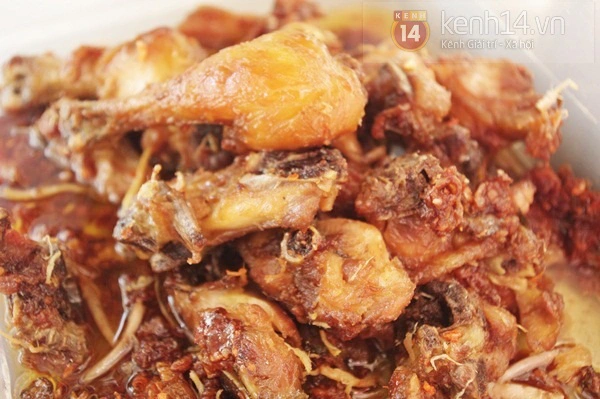 Giật m&igrave;nh Fast food gi&aacute; 10k tr&ecirc;n đường Vạn Kiếp 9