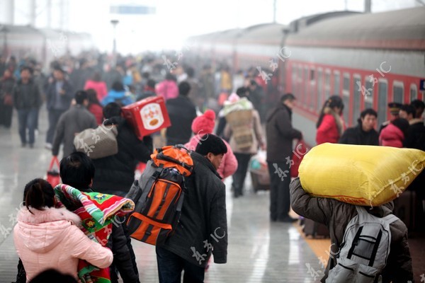 Người dân Trung Quốc lại ùn ùn di cư sau kỳ nghỉ Tết 44