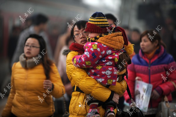 Người dân Trung Quốc lại ùn ùn di cư sau kỳ nghỉ Tết 49