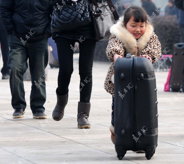 Người dân Trung Quốc lại ùn ùn di cư sau kỳ nghỉ Tết 17