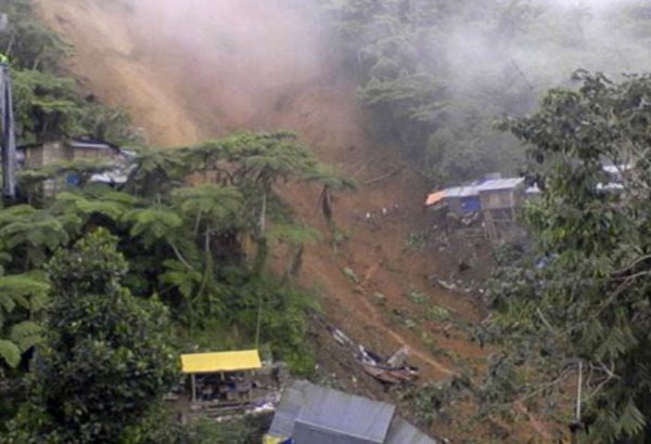 33 ngôi nhà bị chôn vùi trong vụ sạt lở đất nghiêm trọng 1