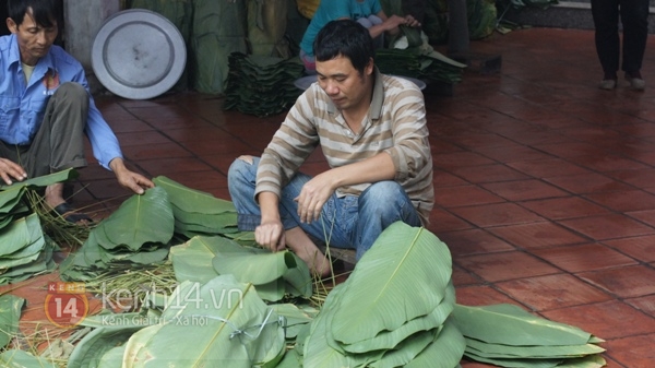 Về làng bánh chưng ven đô ngày cận Tết 2