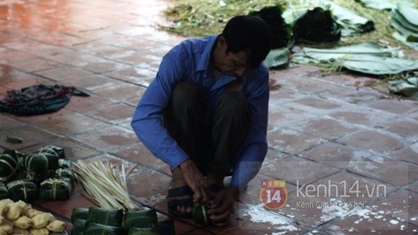 Về làng bánh chưng ven đô ngày cận Tết 11