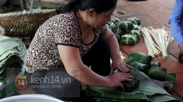 Về làng bánh chưng ven đô ngày cận Tết 14