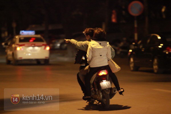 Vi phạm giao th&ocirc;ng tr&agrave;n lan trong đ&ecirc;m giao thừa 1