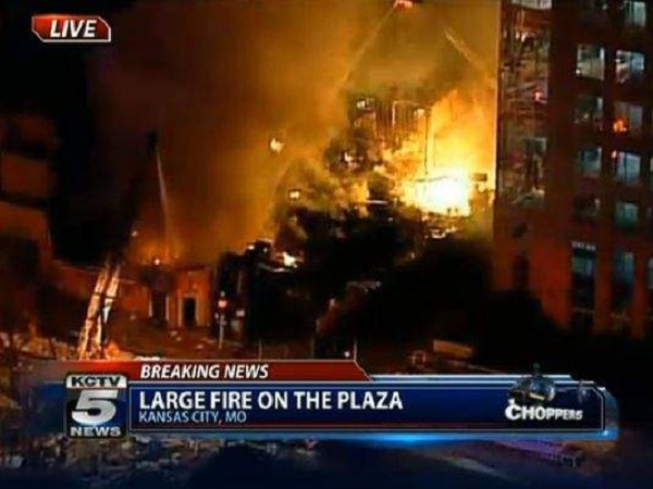 Cháy lớn ở trung tâm thương mại, ít nhất 14 người bị thương 1