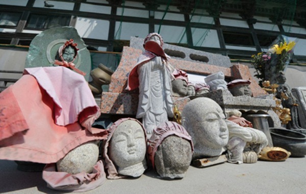 Nhật Bản tưởng niệm 2 năm thảm họa động đất sóng thần 6