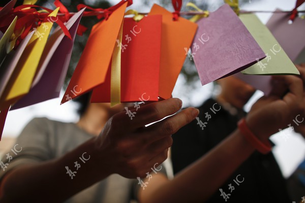 Lễ hội cầu nguyện độc đ&aacute;o của c&aacute;c nữ sinh nh&acirc;n ng&agrave;y 8/3  1