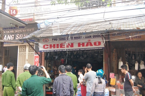 Cháy lớn ở "chợ trời" Hà Nội 3