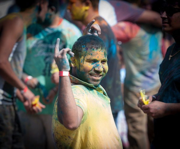  Lễ hội Holi rực rỡ sắc màu ở Ấn Độ  1