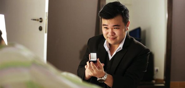 Clip ghi lại "hội chứng nghiện chụp h&igrave;nh" của giới trẻ thu h&uacute;t cư d&acirc;n mạng   2