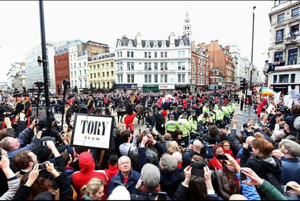 Toàn cảnh đám tang "Bà đầm thép" Thatcher 2