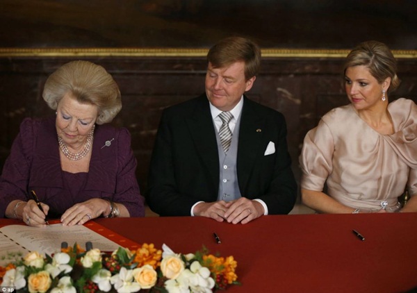 Khung cảnh hoành tráng trong lễ thoái vị của Nữ hoàng Hà Lan 7